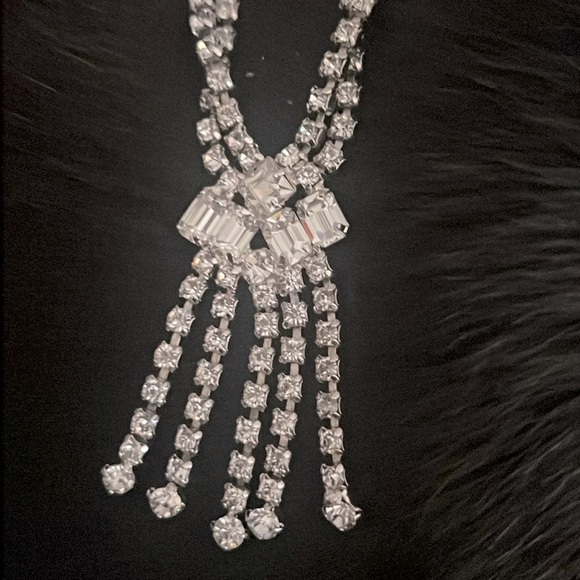 Coming up... Stunning RARE Vintage Crystal Art Deco Necklace - Picture 4 of 8